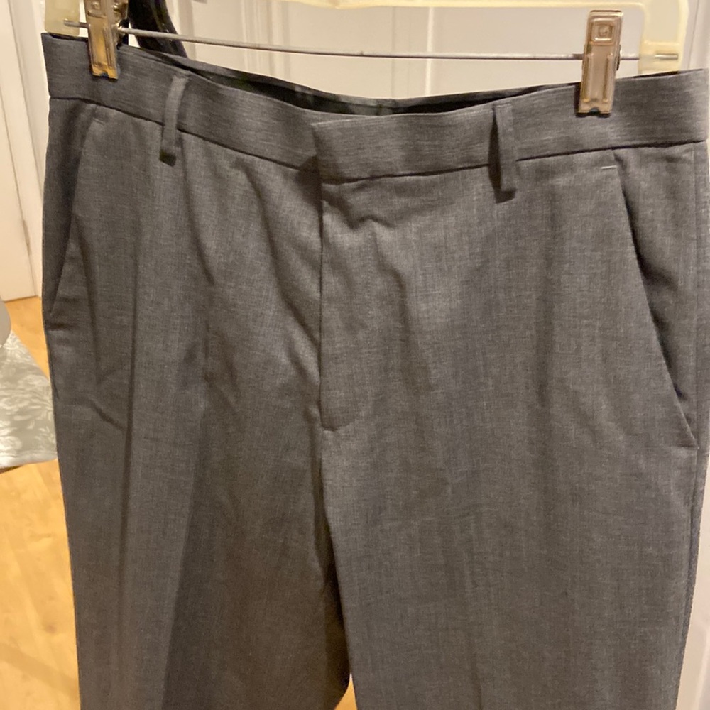 Mens Calvin Klein dress pants. 30x32, but hemmed to a 30 1/2. Generous hem.